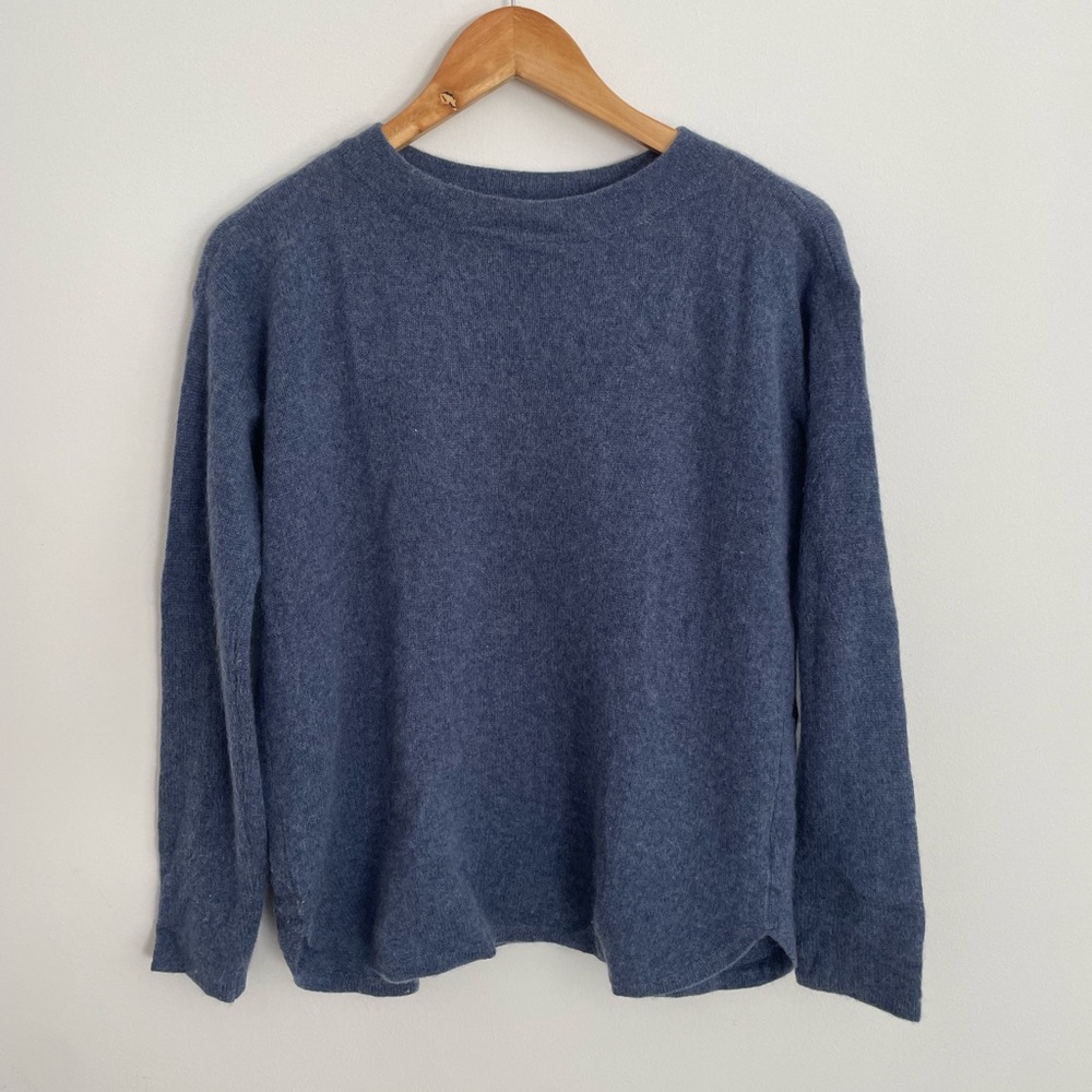 Cashmere sweater